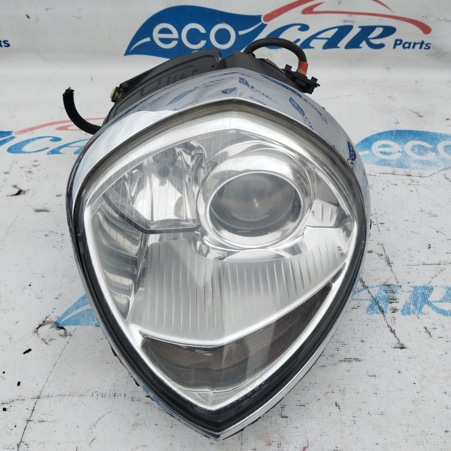 Left Xenon front light Lancia Thesis 2005 ecoAG4643