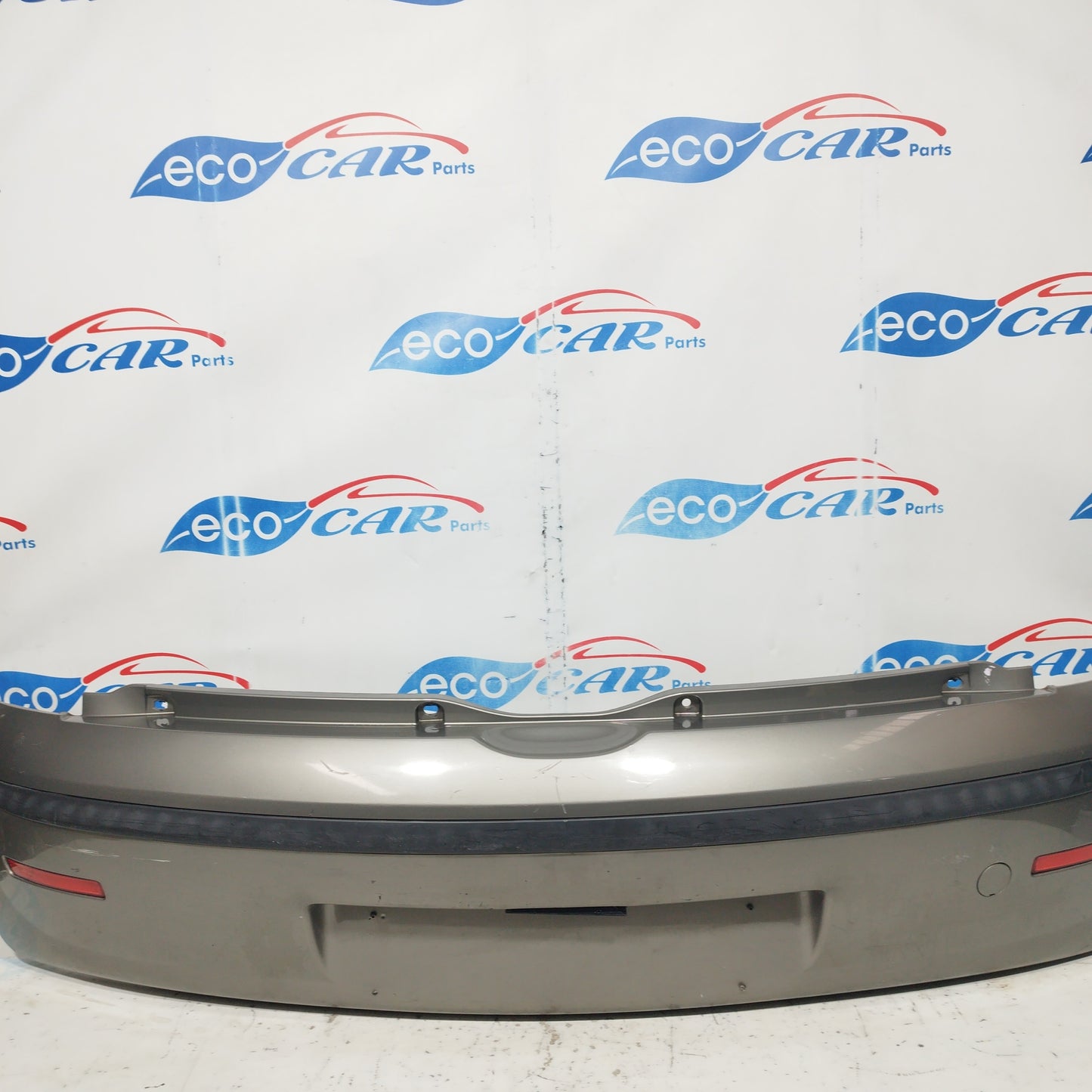 Fiat Punto 2005 5-Türer ecoAC7574 mittelgraue Heckstoßstange