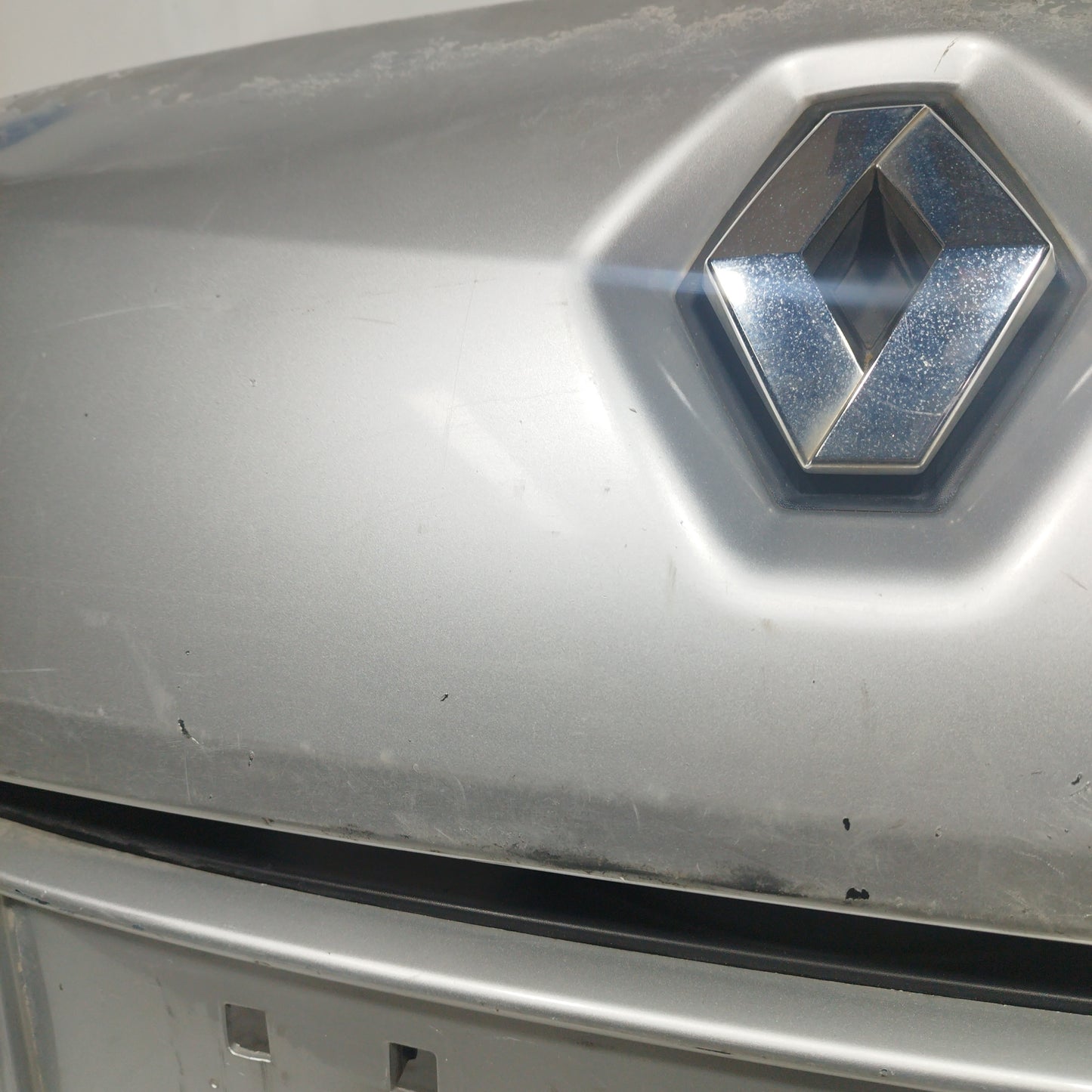 Silver gray front bumper Renault Twingo 2008 ecoAC7579