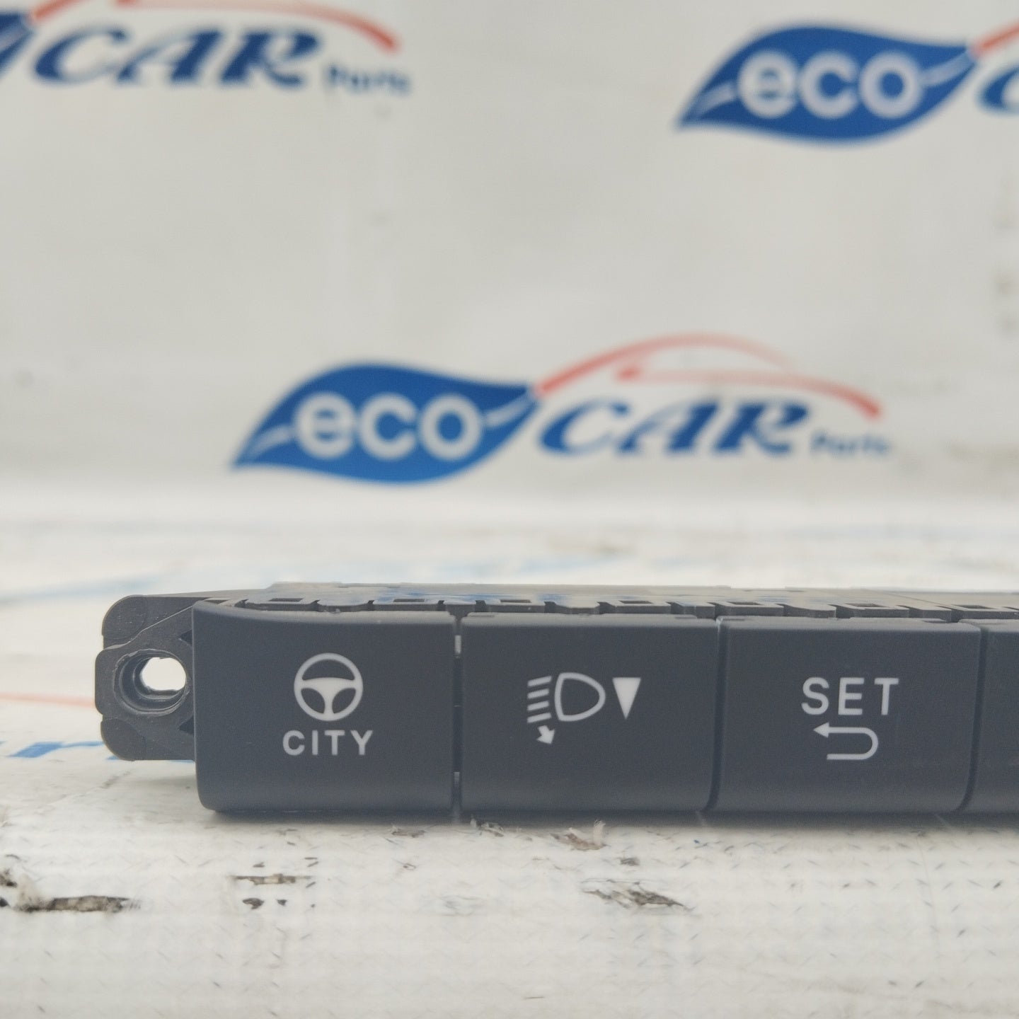 Pulsantiera quattro frecce centrale Fiat New Panda cod: 07355969300 ecoAG4691