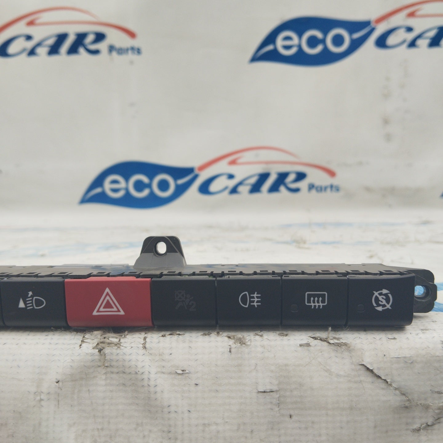 Pulsantiera quattro frecce centrale Fiat New Panda cod: 07355969300 ecoAG4691