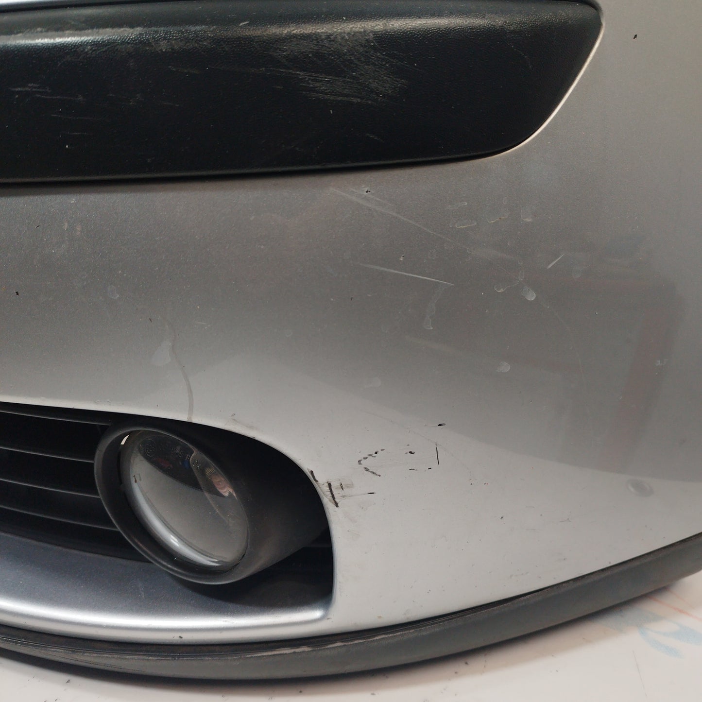 Paraurti anteriore grigio argento Volkswagen Golf 5 2006 ecoAC7634