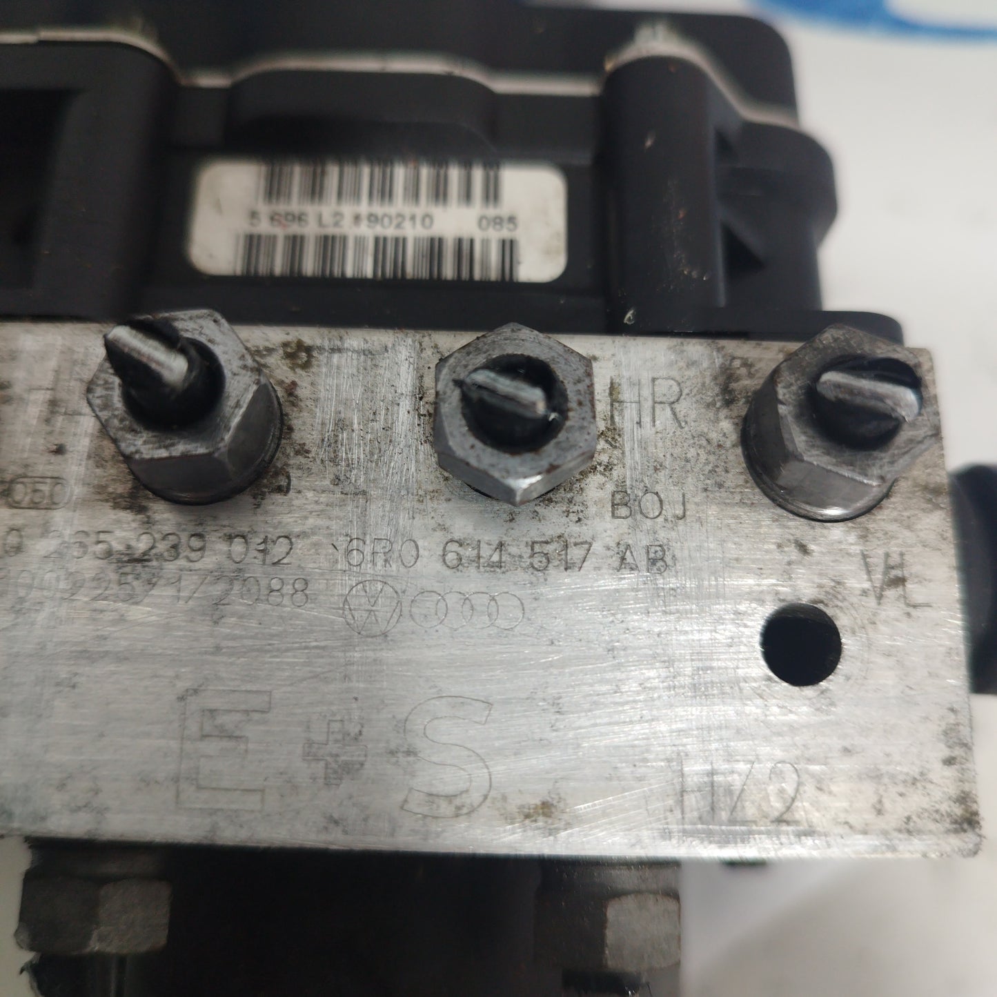 ABS-Pumpe Volkswagen Polo 1.6 TDI 2014, Code: 6R0614517AB ecoAC7676