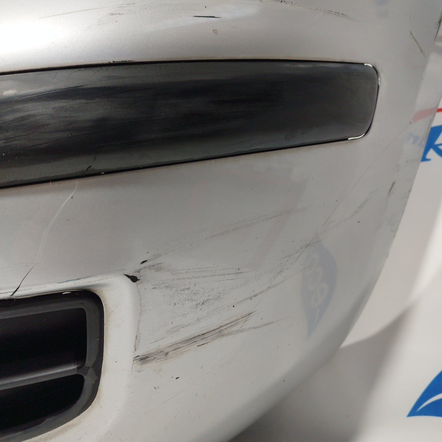 Paraurti anteriore grigio chiaro Fiat Panda 2008 ecoAC7816