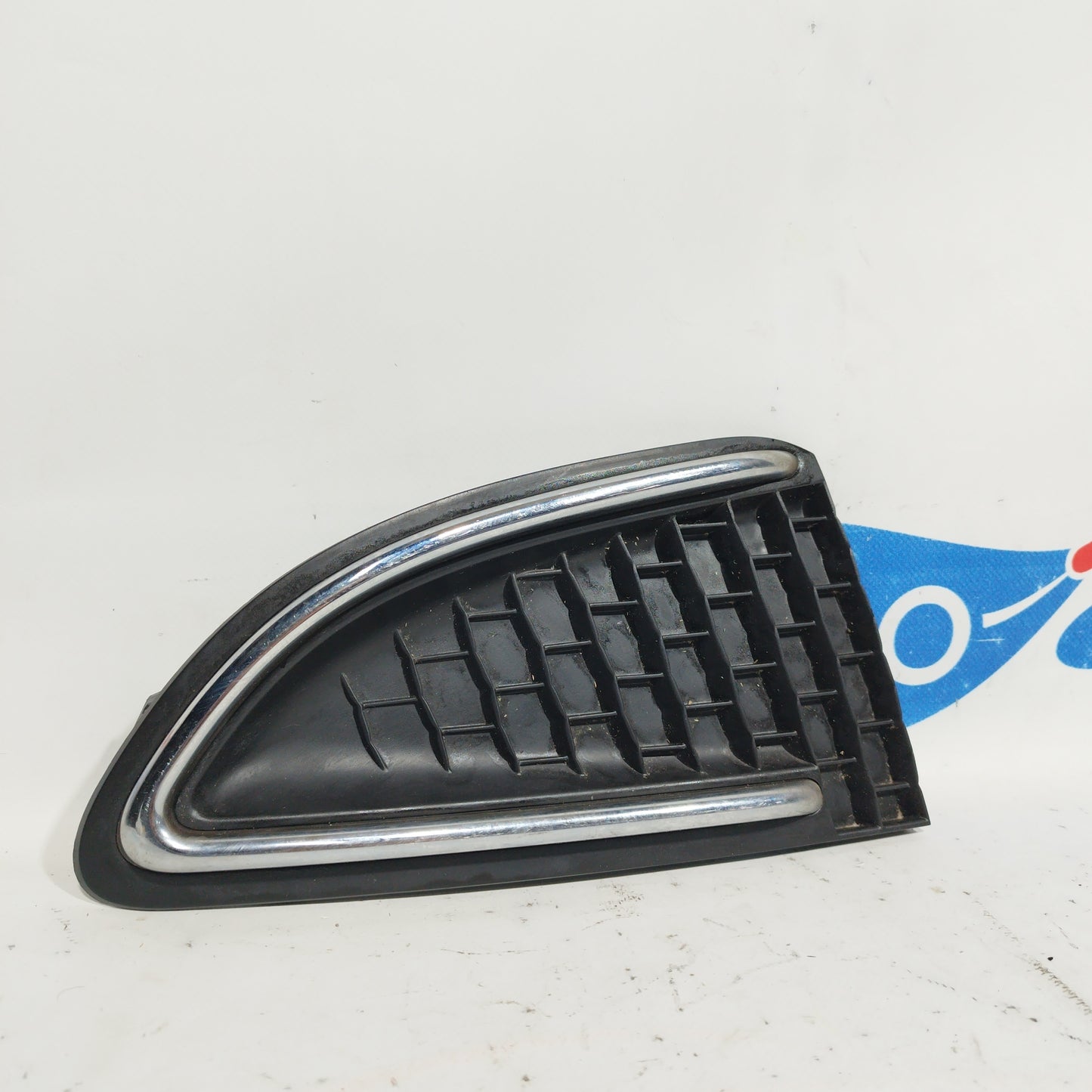 Rechter Nebelscheinwerfergrill Lancia Y 2015 Code: 735486084 ecoAC7879