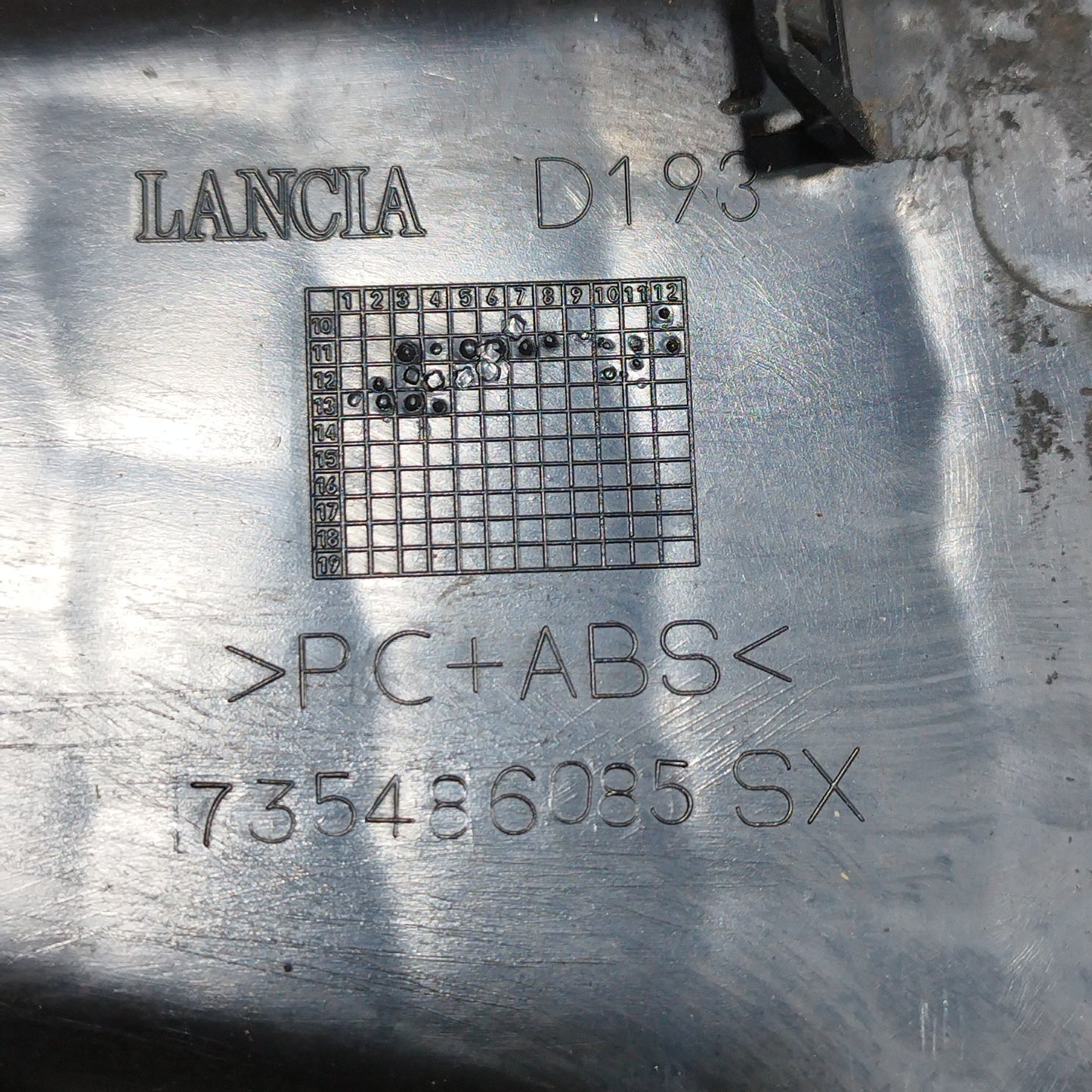 Linker Nebelscheinwerfergrill Lancia Y 2015 Code: 735486085 ecoAC7880