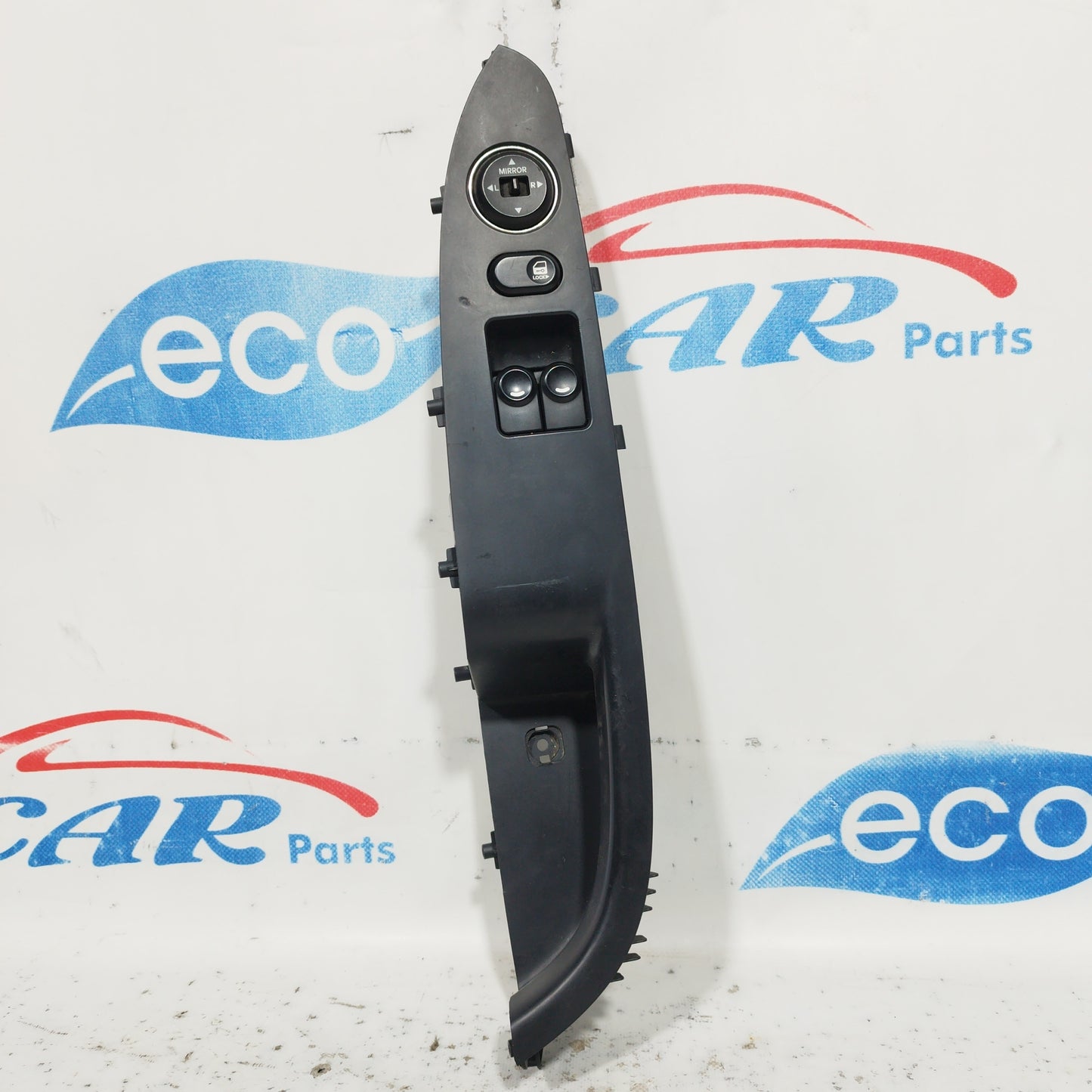 Hyundai i30 2009 ecoAC7494 vordere linke Tastenleiste