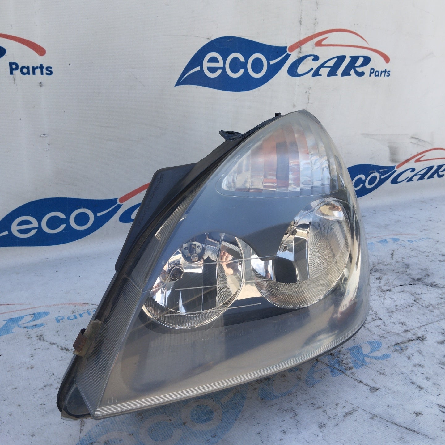 Left front light Renault Clio 2003 gray background (DEPO) ecoAG4851