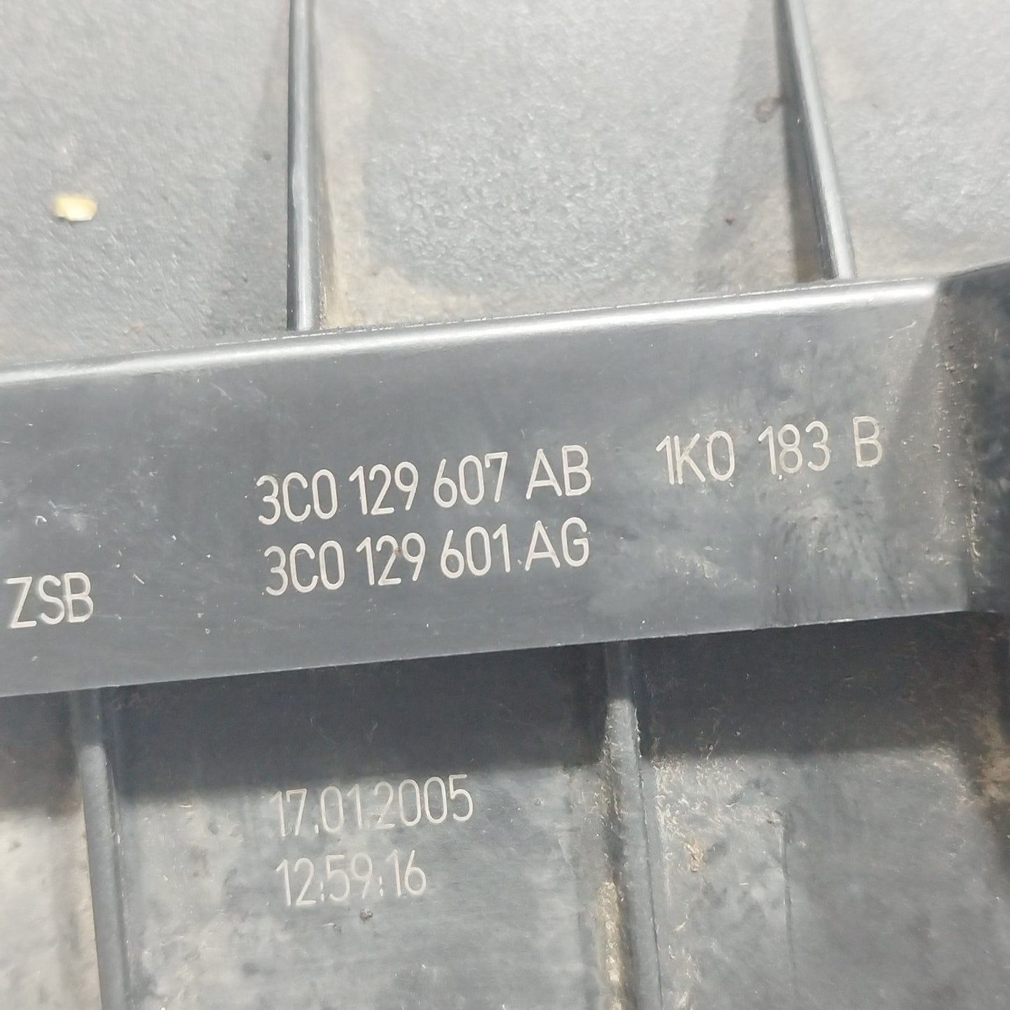 Scatola filtro Volkswagen Passat 2.0 TDI 2006 cod: 3C0129607AB ecoAC7920