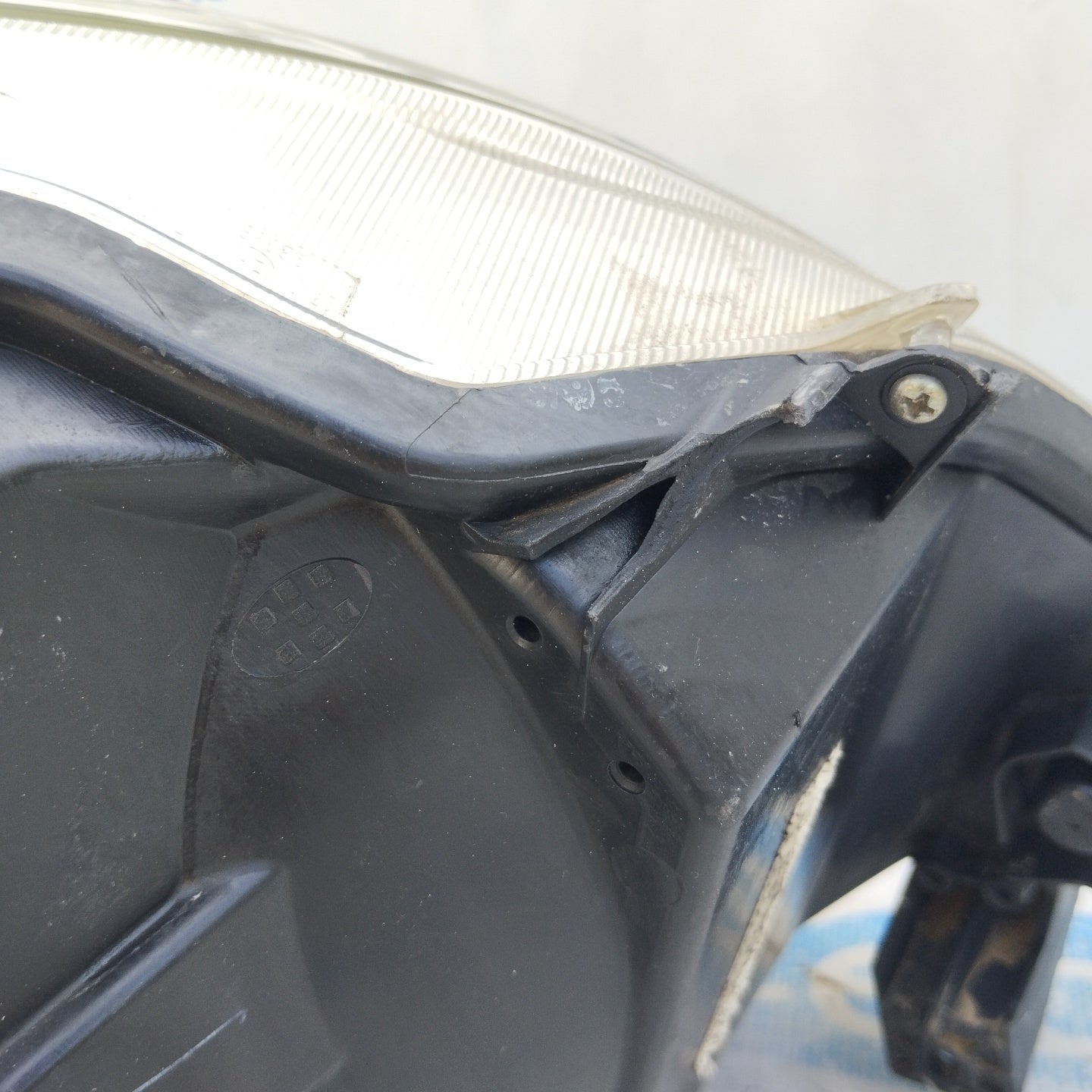 Fanale anteriore sx Nissan Pixo 2010 ecoAG4862