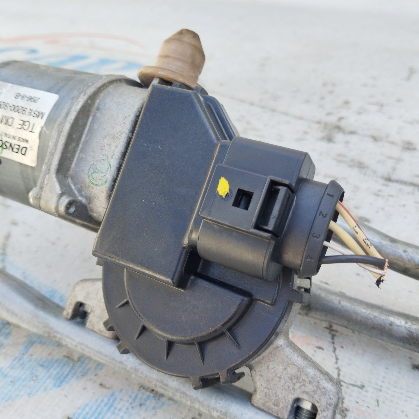 Front windshield wiper motor Fiat New Panda code: ms159200-9260 4pin ecoAG4866