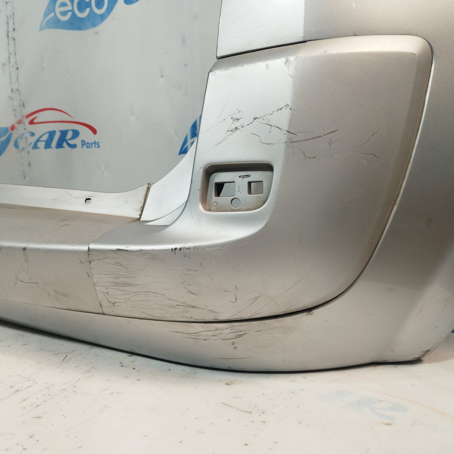 Renault Scenic 2007 ecoAC7929 silbergraue Heckstoßstange