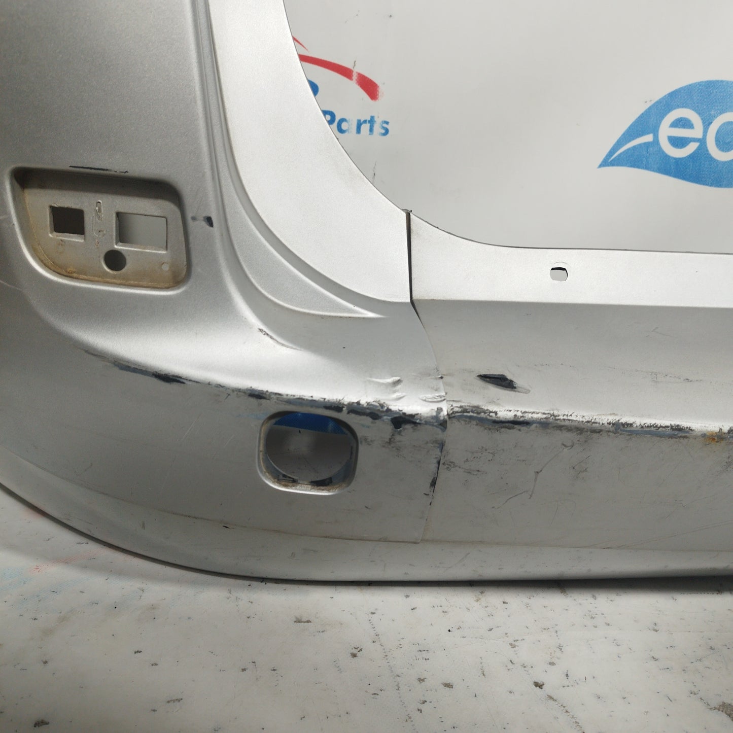 Renault Scenic 2007 ecoAC7929 silbergraue Heckstoßstange