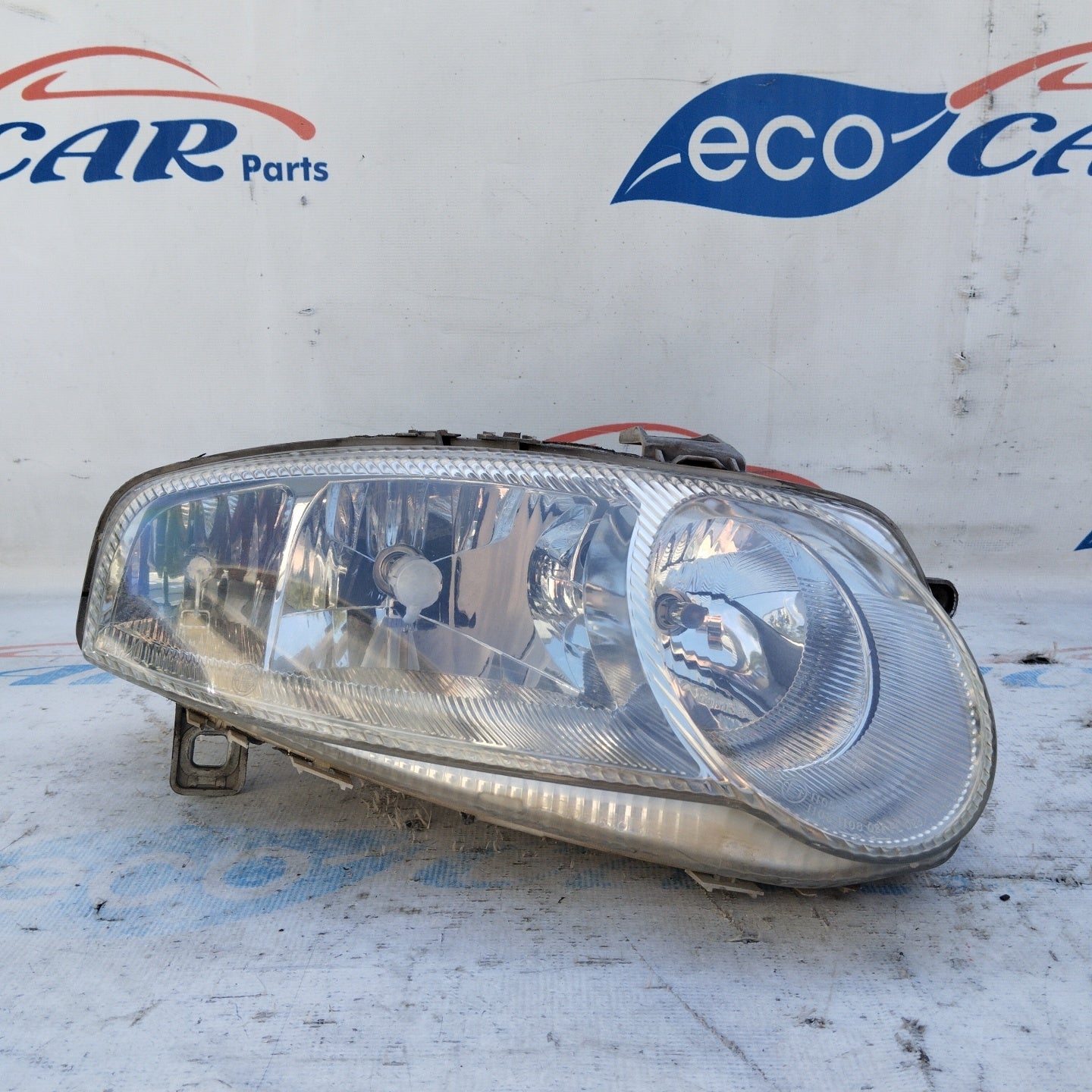 Fanale anteriore dx Alfa Romeo 147 I serie ecoAG4889