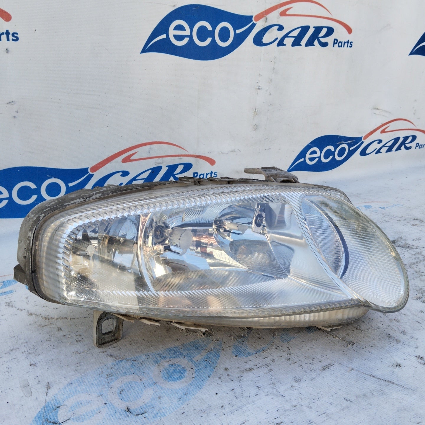 Fanale anteriore dx Alfa Romeo 147 I serie ecoAG4889