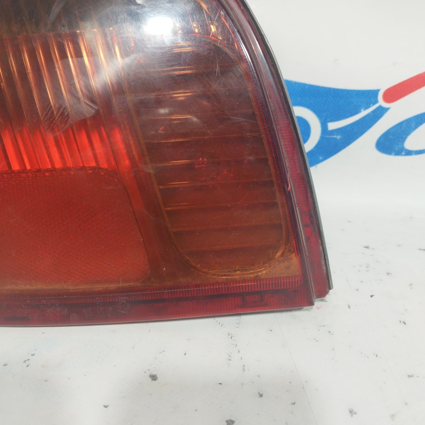 Toyota Yaris 2002 ecoAC7946 linke Rückleuchte