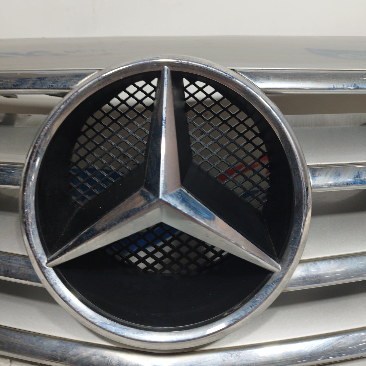 Mercedes B-Klasse 2008 ecoAC7971 Zentralgrill