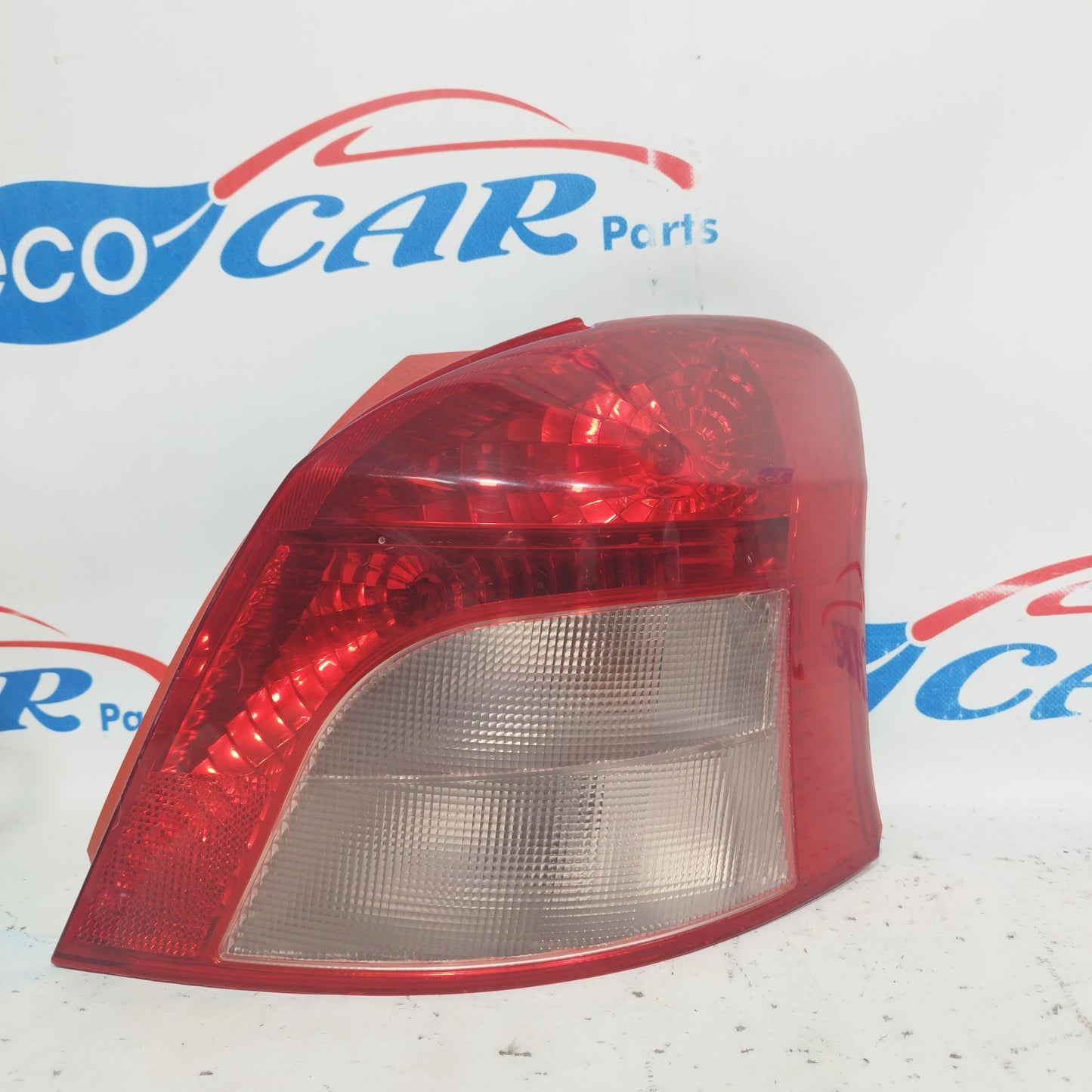 Toyota Yaris 2008 ecoAC7988 right rear light