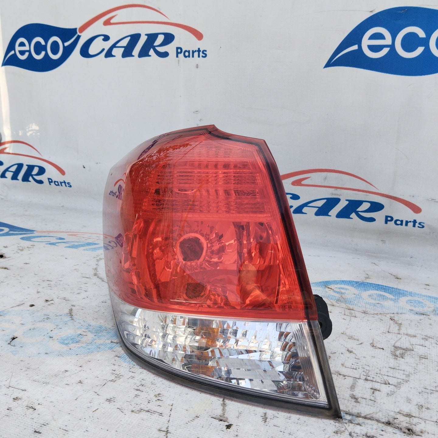 Subaru Outback 2012 ecoAG4940 Linke Rückleuchte