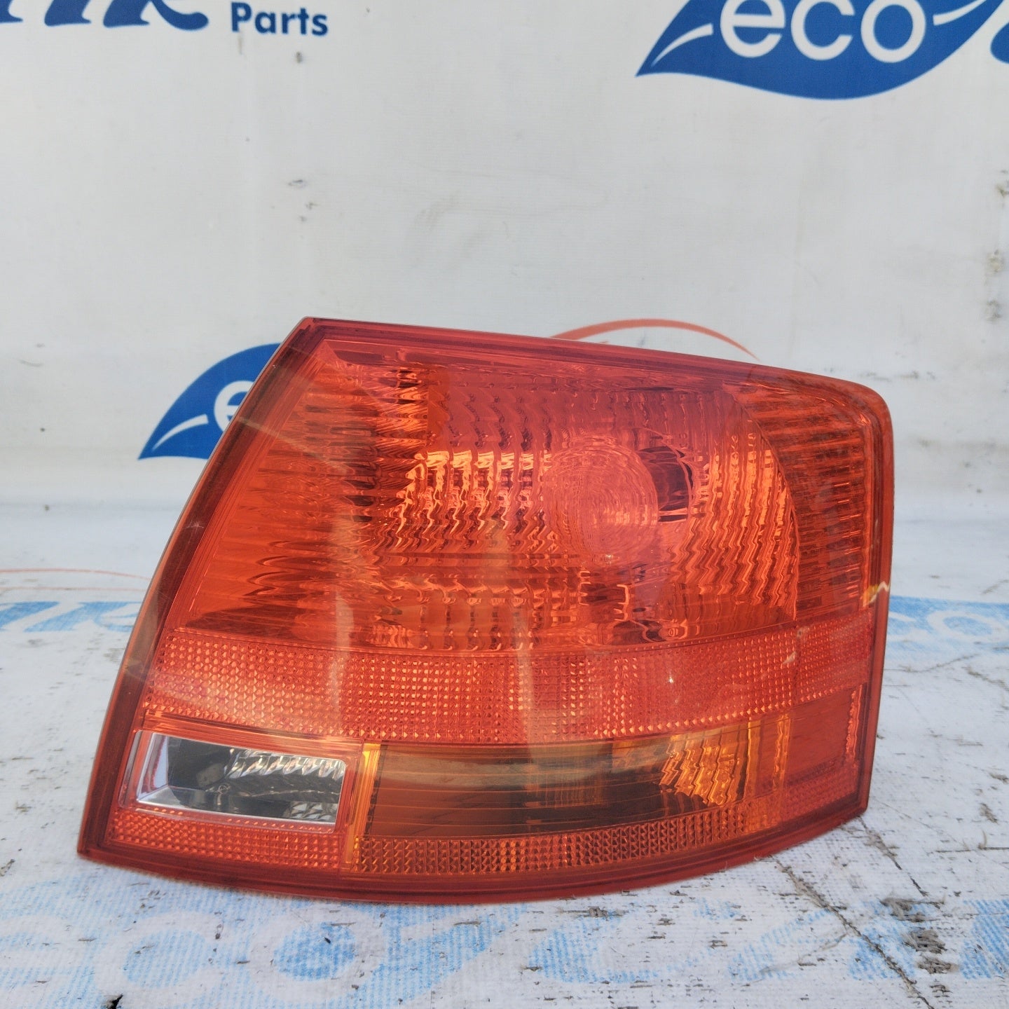 Rückleuchte außen rechts Audi A4 Avant 8er-Türer 2005 ecoAG4948