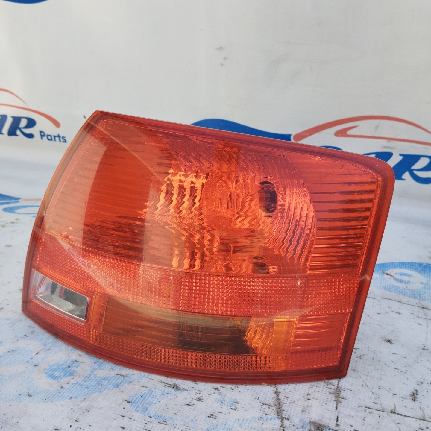 Rückleuchte außen rechts Audi A4 Avant 8er-Türer 2005 ecoAG4948