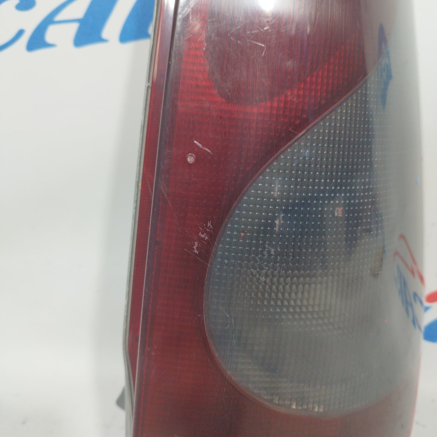 Toyota Yaris Verso 2000 getönte linke Rückleuchte ecoAC8024