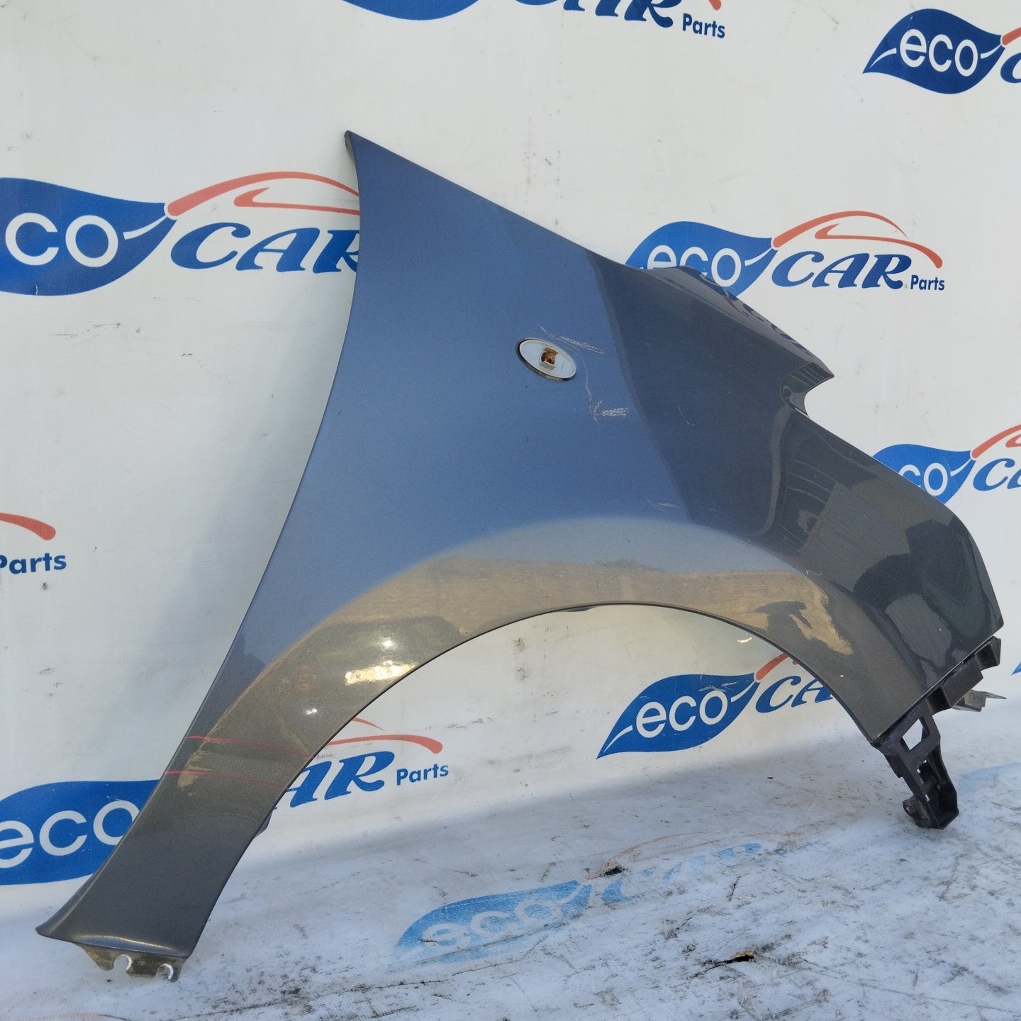 Gunmetal grey right mudguard Citroen C3 Picasso ecoAG4962