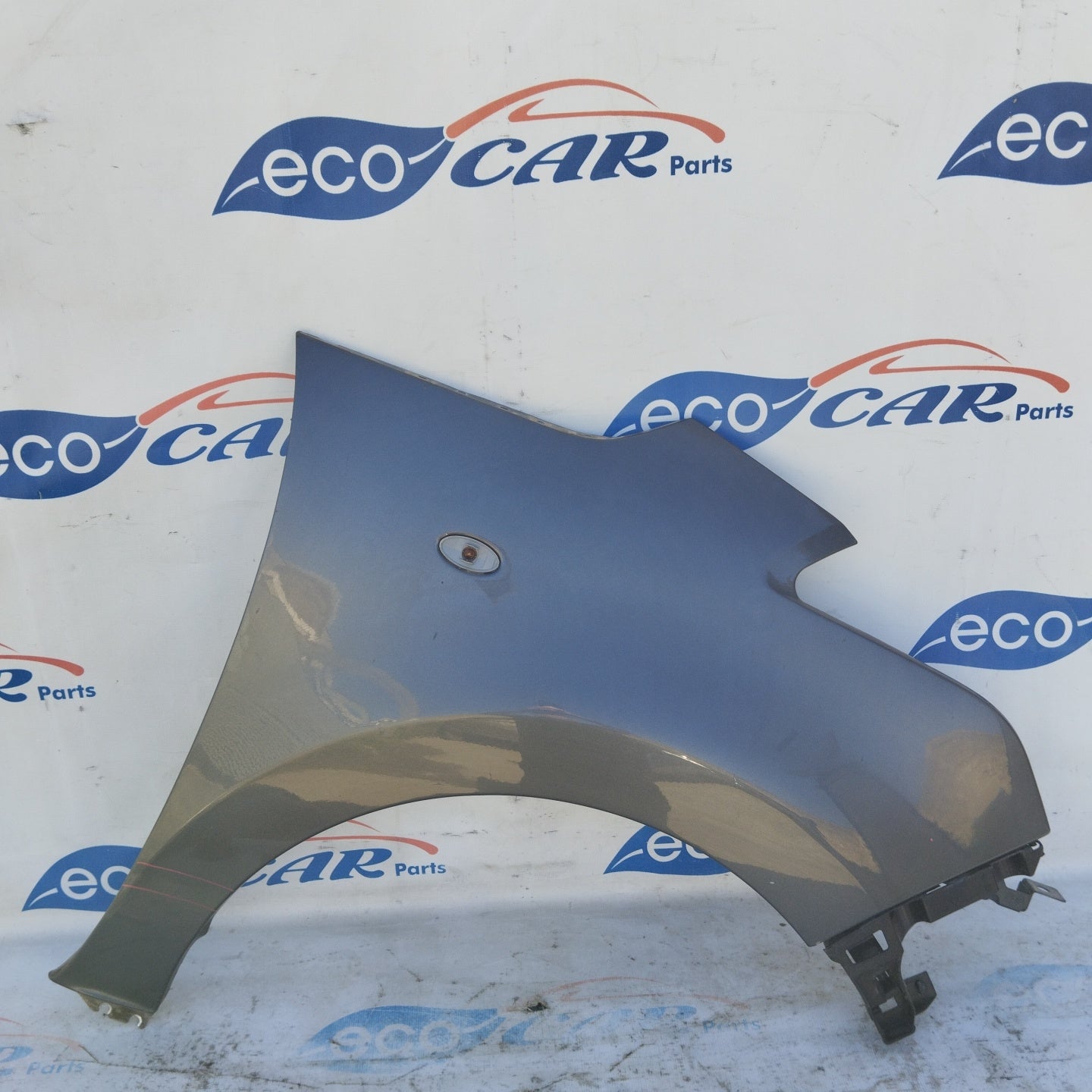 Gunmetal grey right mudguard Citroen C3 Picasso ecoAG4962