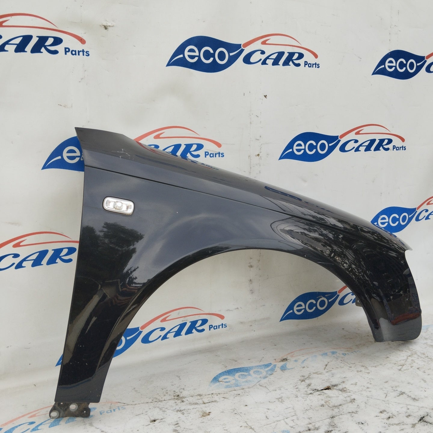 Audi A4 8ED rechter Kotflügel schwarz ecoAG4967 ecoAG4967