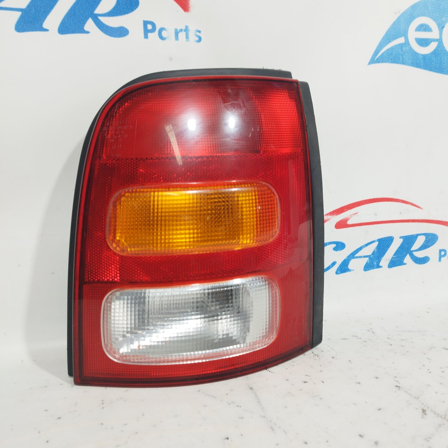 Fanale posteriore dx Nissan Micra K11 2000 ecoAC8038