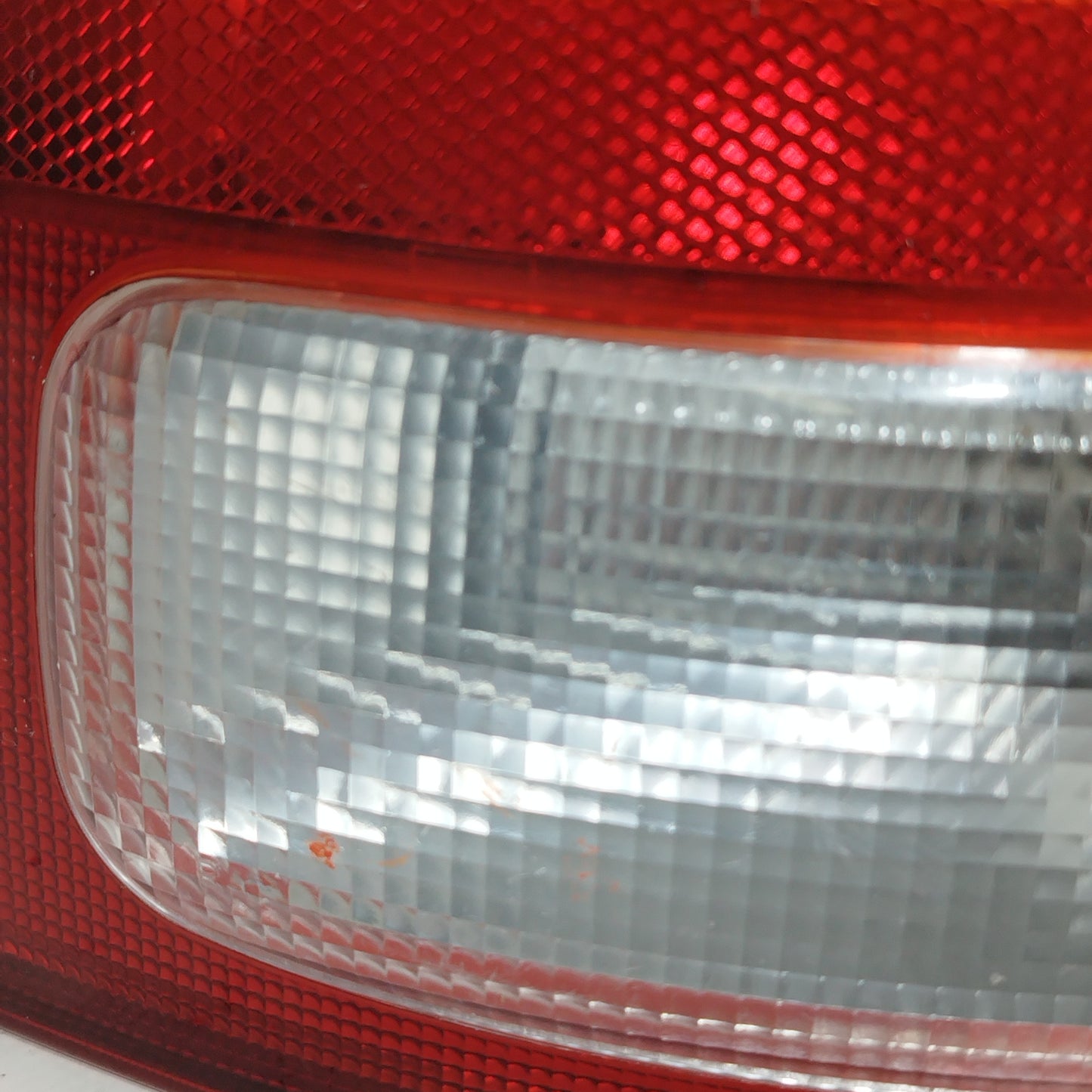 Fanale posteriore dx Nissan Micra K11 2000 ecoAC8038