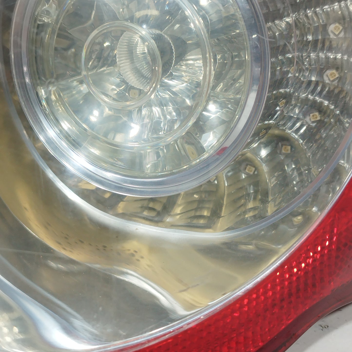 LED-Außenleuchte hinten rechts für Volkswagen Passat 2008 SW ecoAC8039