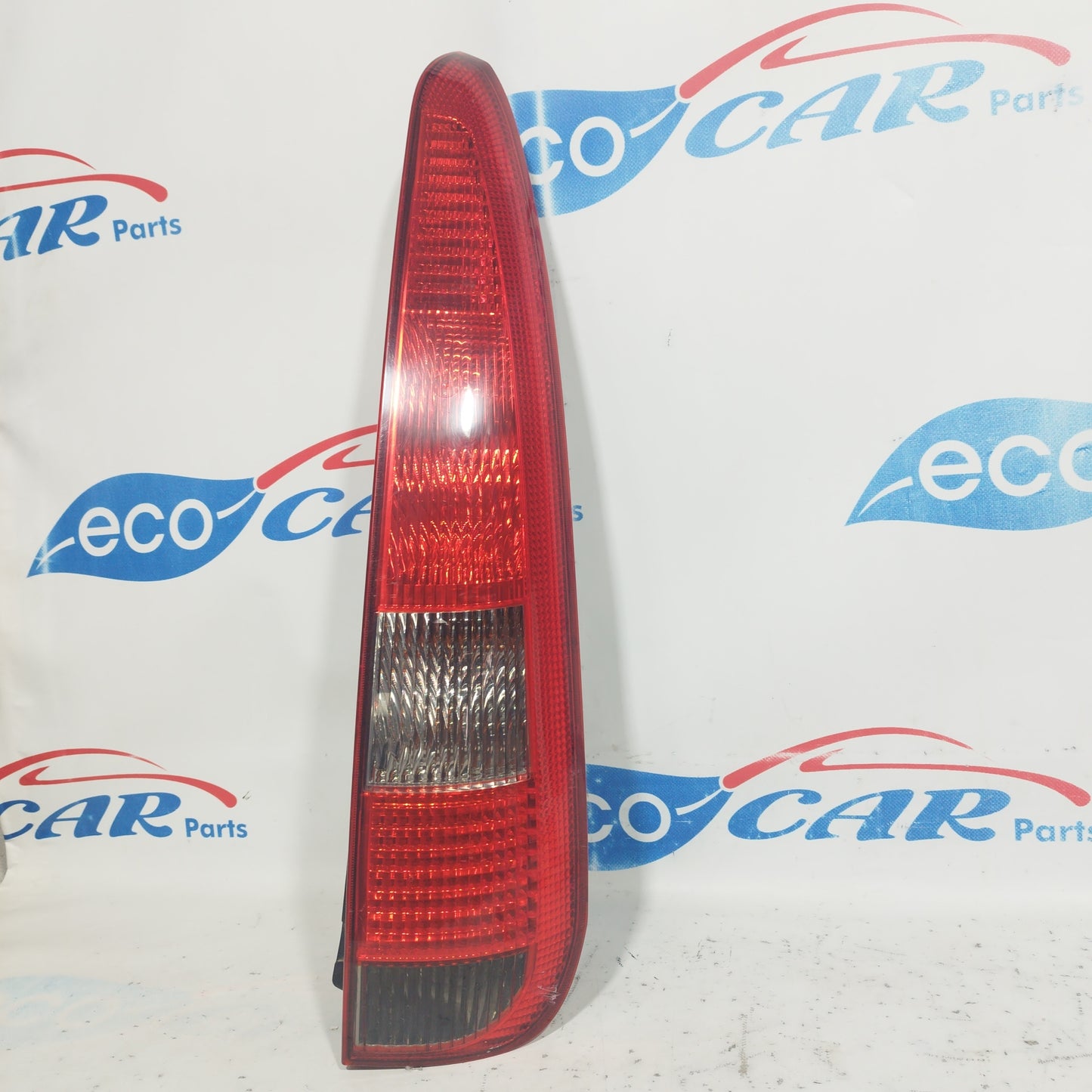 Ford Fusion 2003 ecoAC8040 Right Rear Light