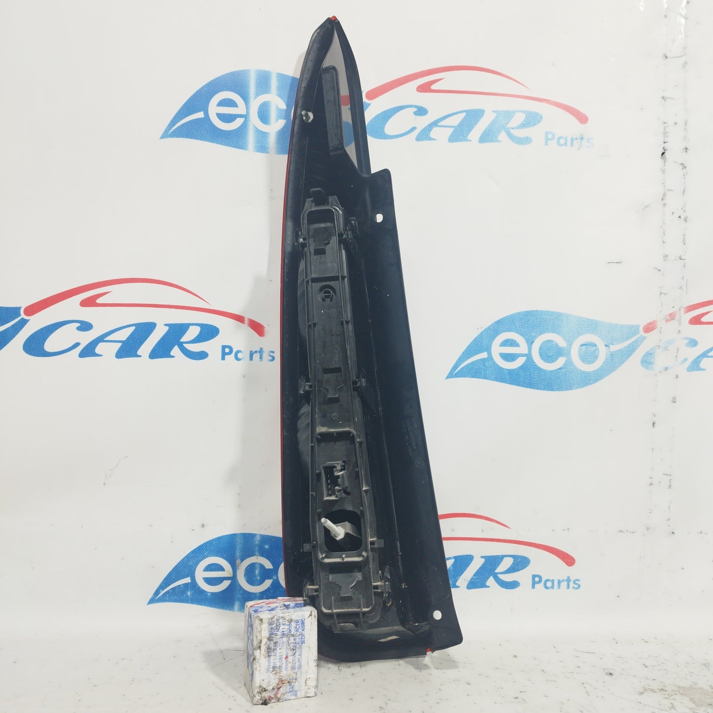 Ford Fusion 2003 ecoAC8040 Right Rear Light