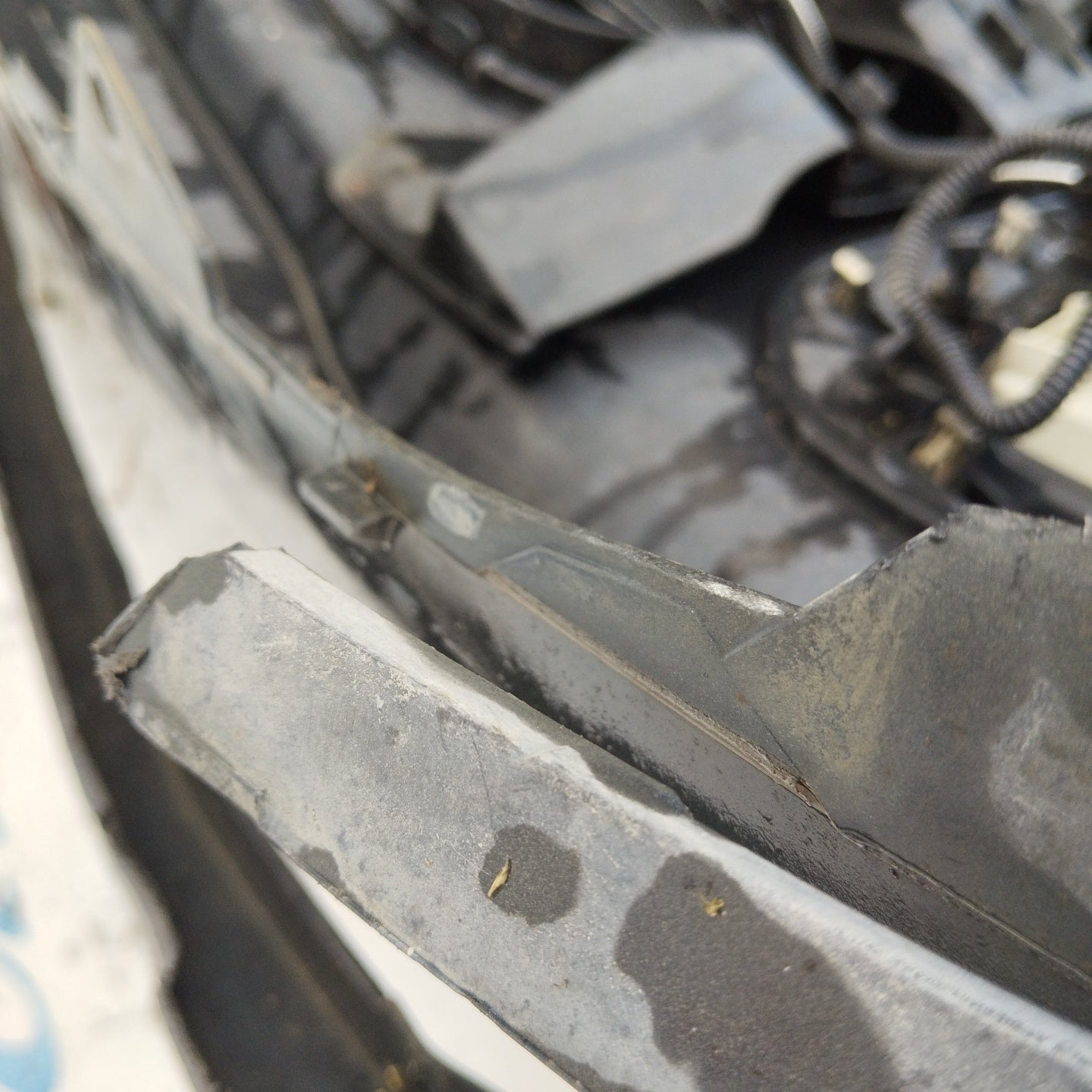 Front bumper Citroen C3 Picasso 2013 gunmetal grey ecoAG4972