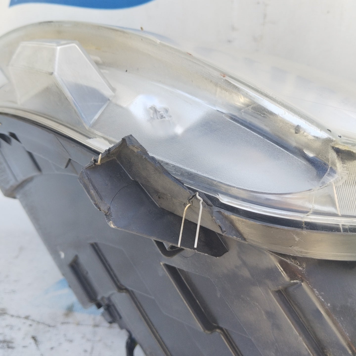 Fanale anteriore sx Citroen C3 Picasso 2013 ecoAG5025