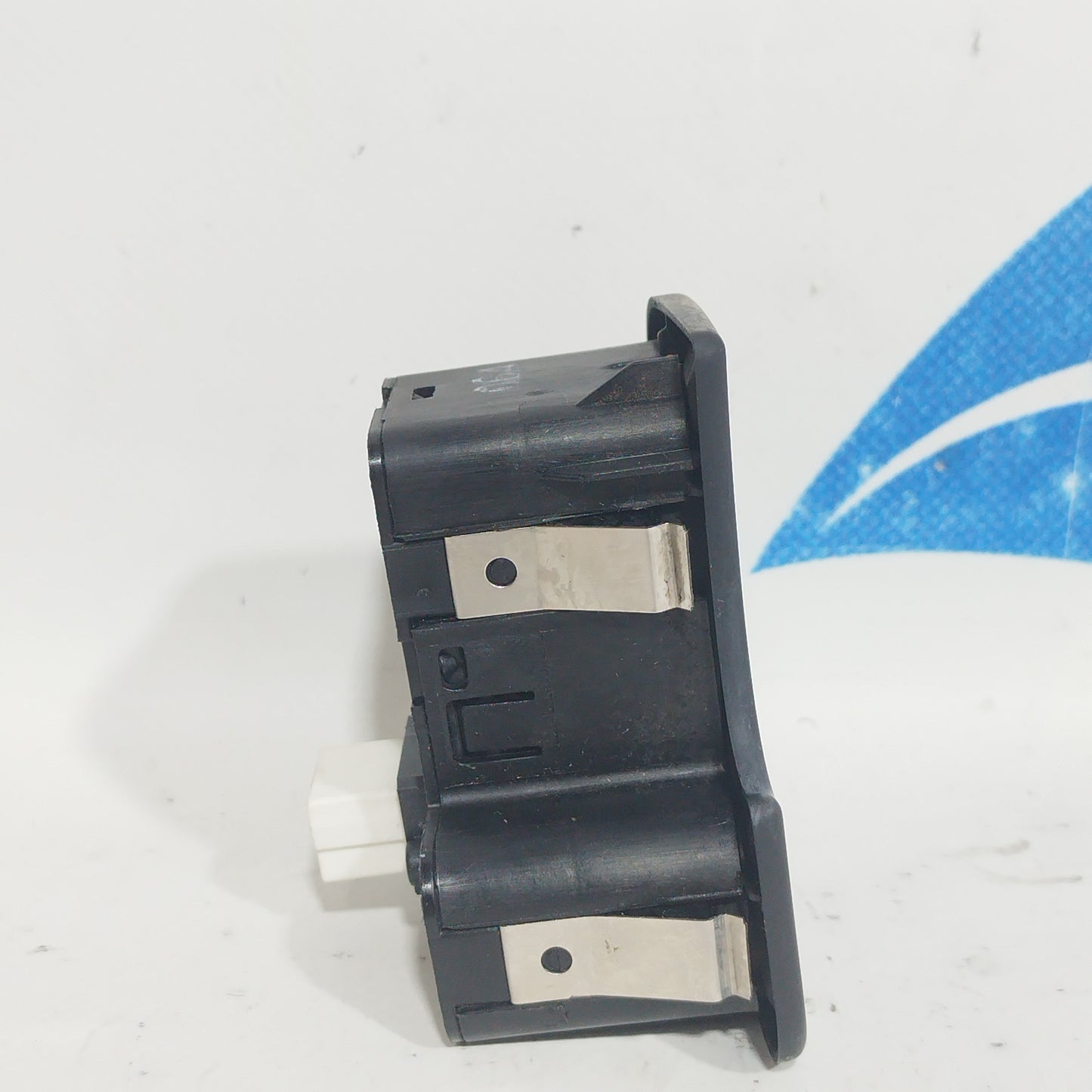 Pulsante dx Alfa Romeo 147 2005 cod: 735263170 ecoAC8075