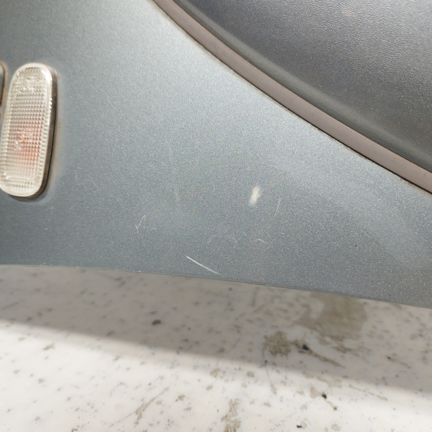 Parafango anteriore dx grigio scuro Toyota RAV 4 2005 ecoAC8103