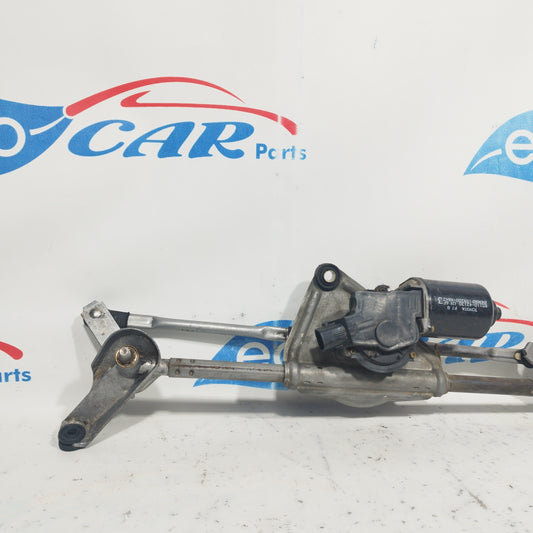 Front wiper motor Toyota RAV 4 2005 code: 85110-42130 ecoAC8159
