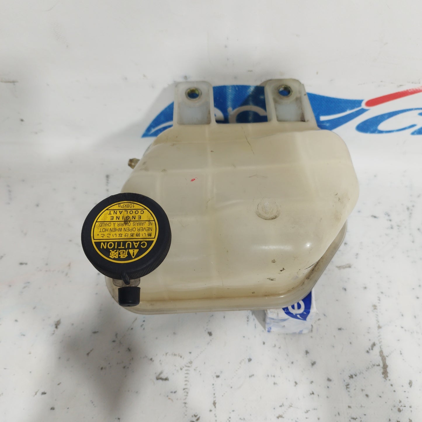 Expansion tank Toyota RAV 4 2004 ECOAC8163