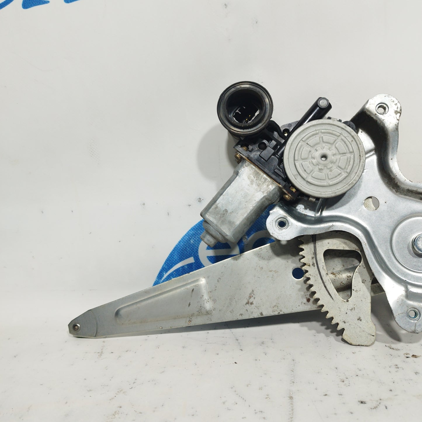 Rear left rack Toyota RAV 4 2005 code: 85720-32150 ecoAC8178