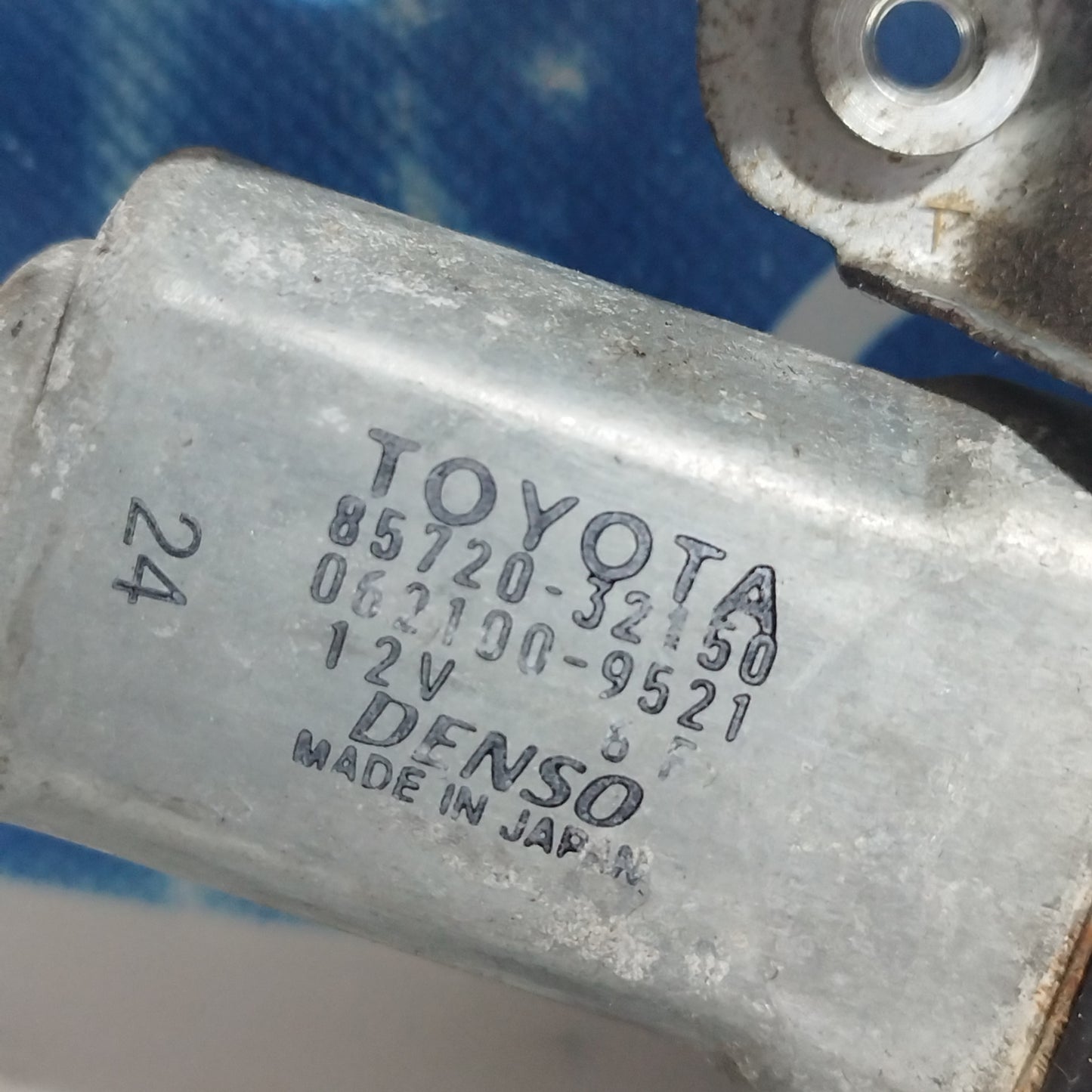 Rear left rack Toyota RAV 4 2005 code: 85720-32150 ecoAC8178