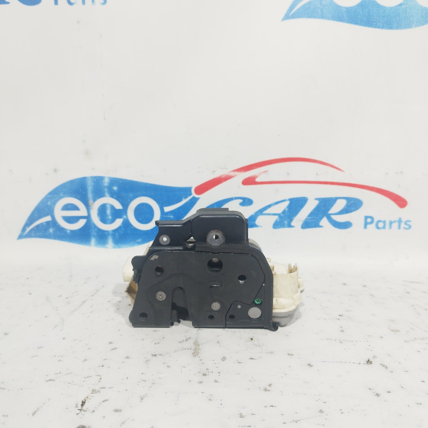 Front left lock Audi A3 9 pin 2006 ecoAC8194