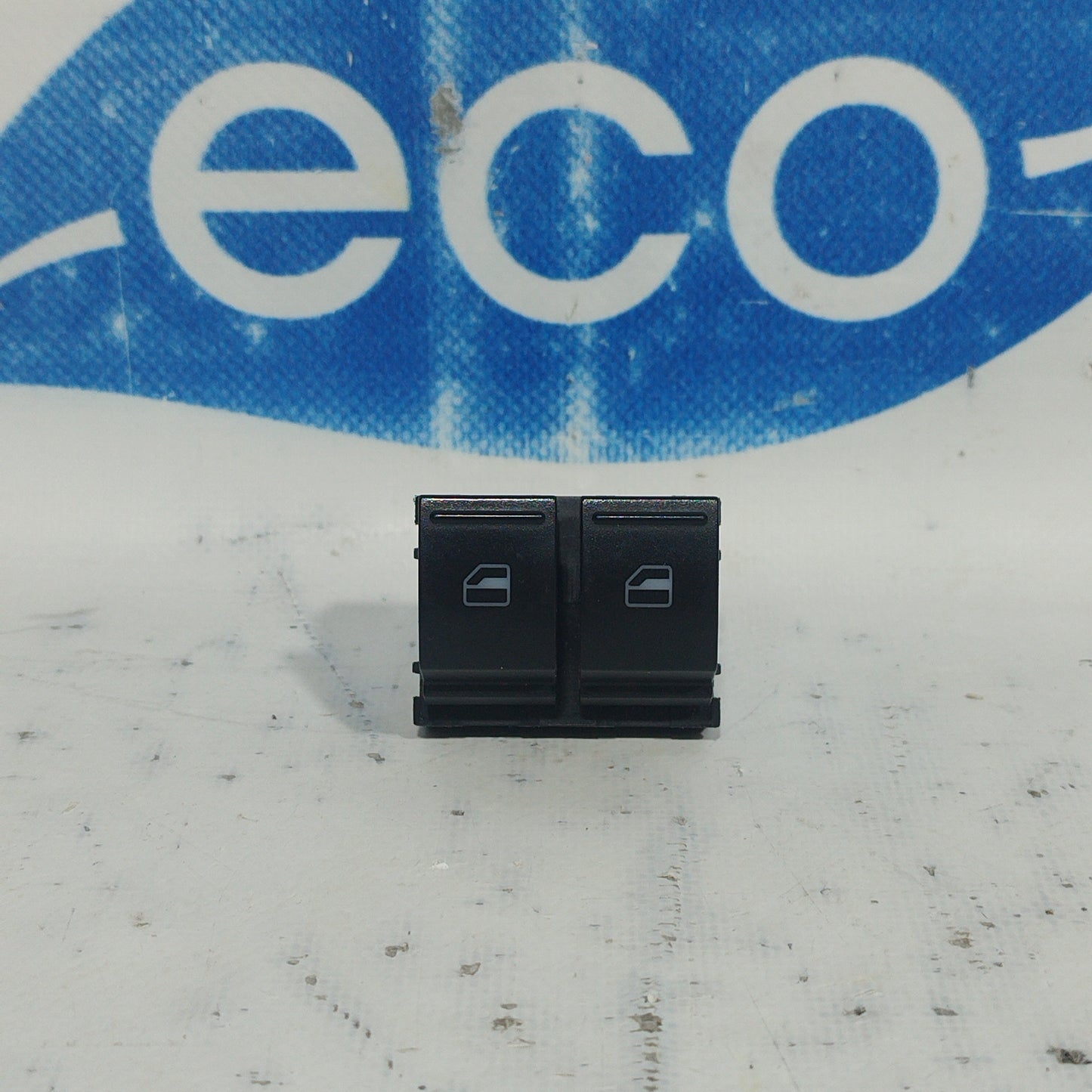 Fensterheberschalter vorne links, Volkswagen Käfer, Baujahr 2003, Code: 1Y0959857 ecoAC8215