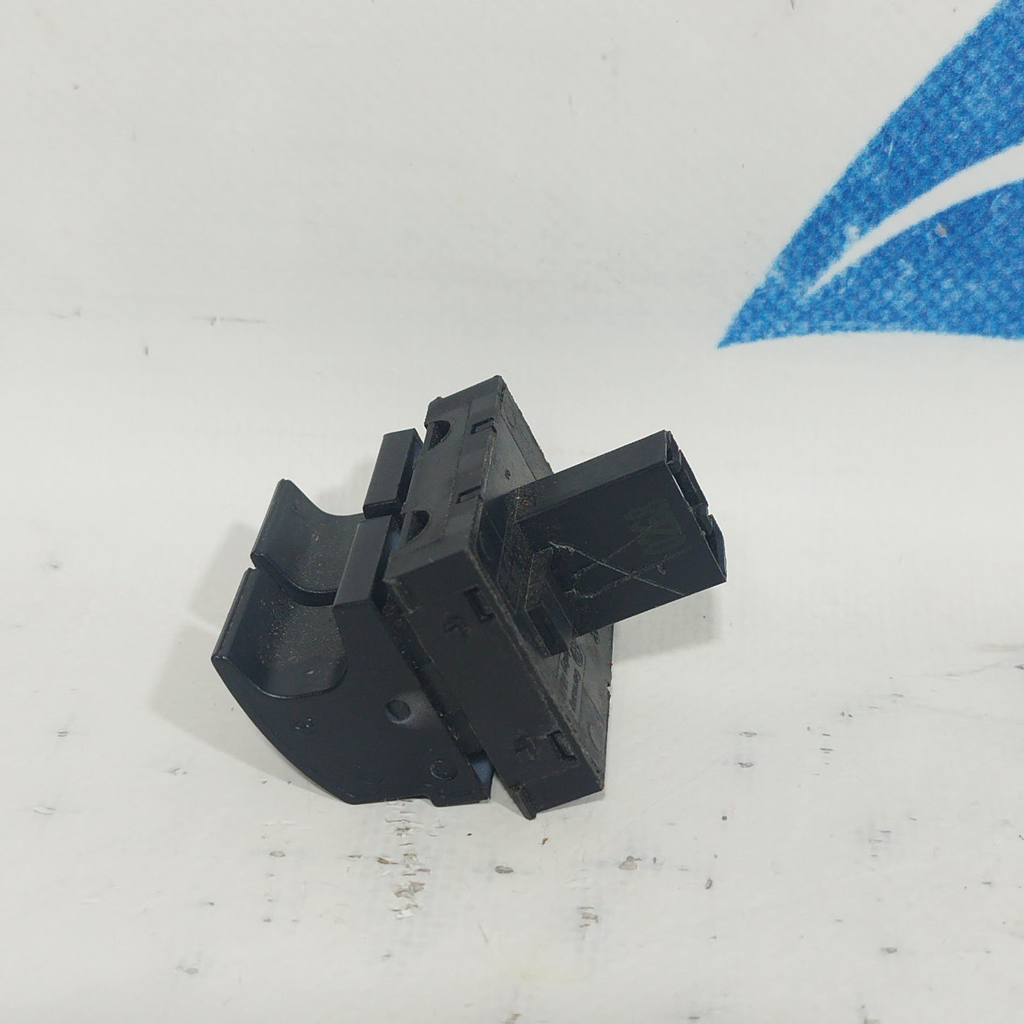 Fensterheberschalter vorne links, Volkswagen Käfer, Baujahr 2003, Code: 1Y0959857 ecoAC8215