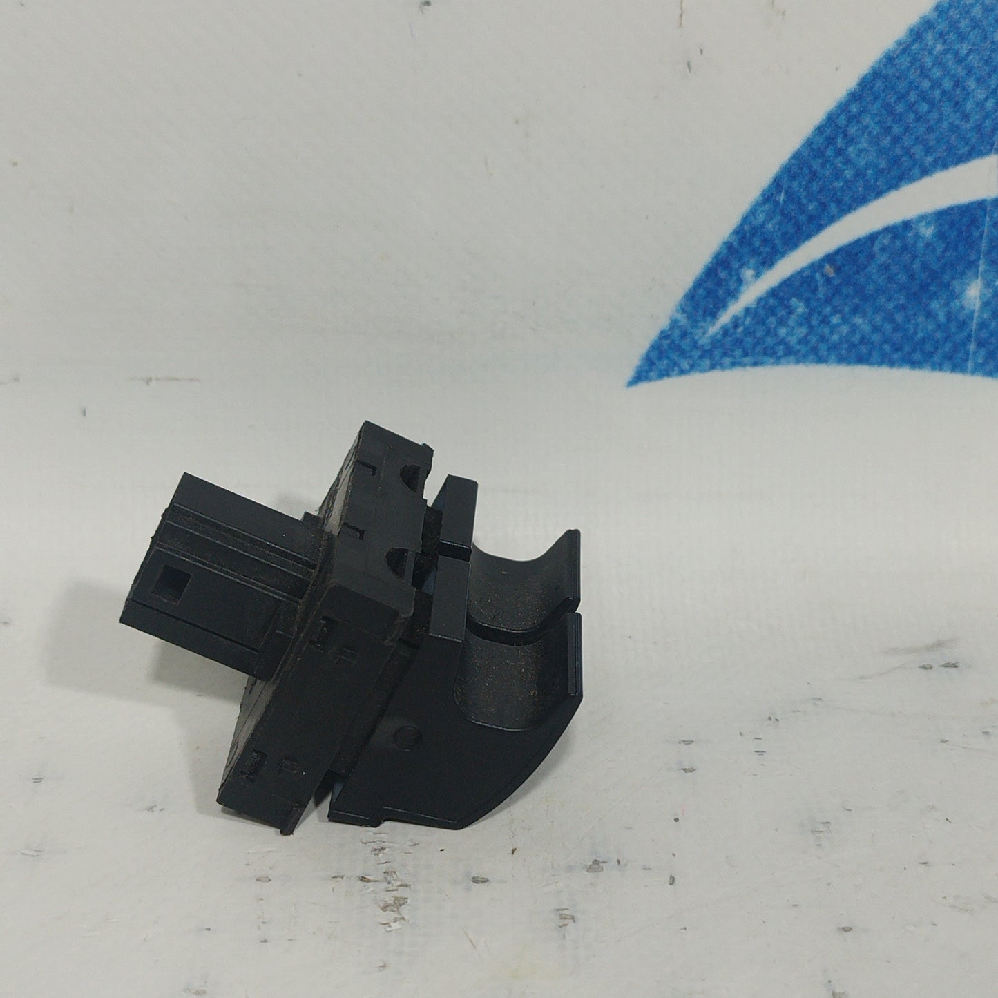 Fensterheberschalter vorne links, Volkswagen Käfer, Baujahr 2003, Code: 1Y0959857 ecoAC8215