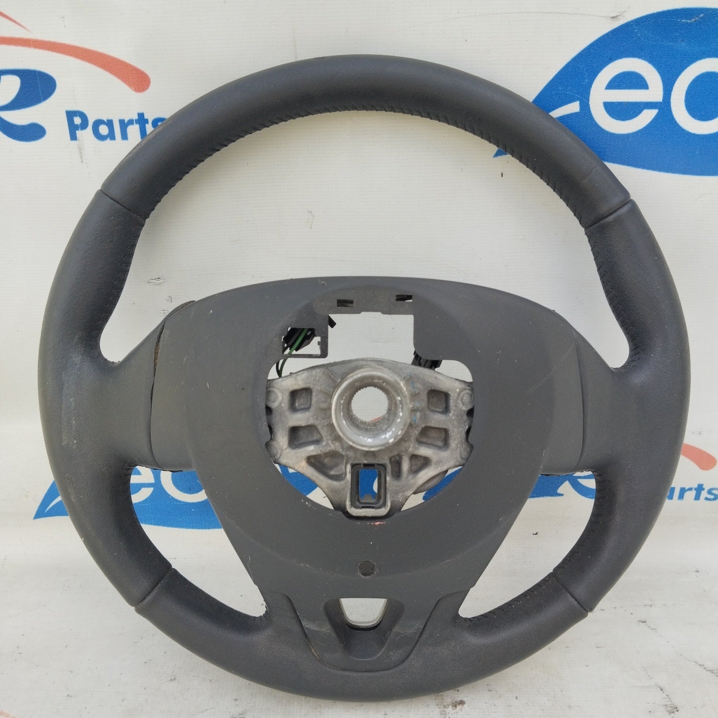 Volante con mandos Renault Megane 2010 Cod. 609581499 varias señales de uso ecoAG5125