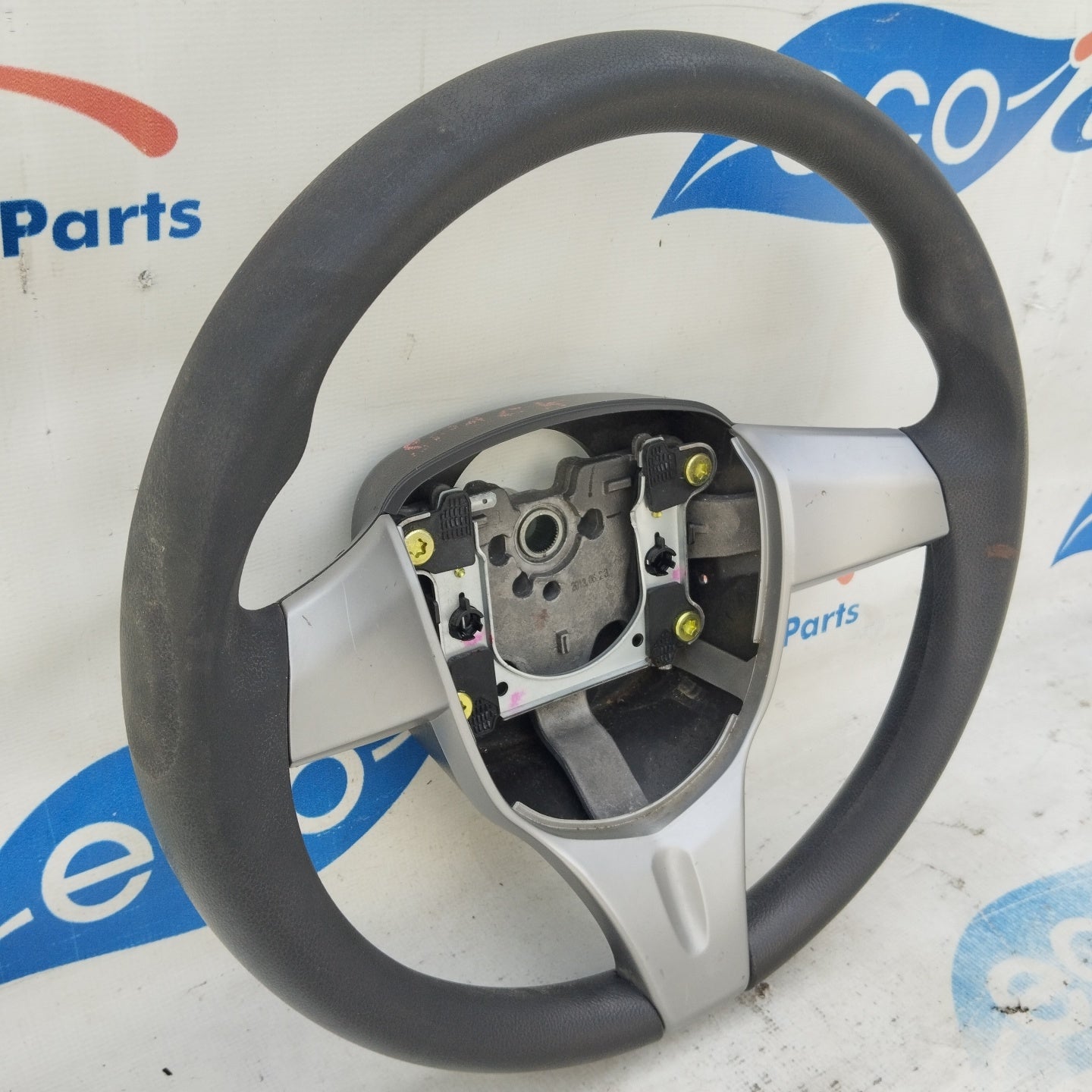 Chevrolet Spark 2011 steering wheel slightly worn ecoAG5126