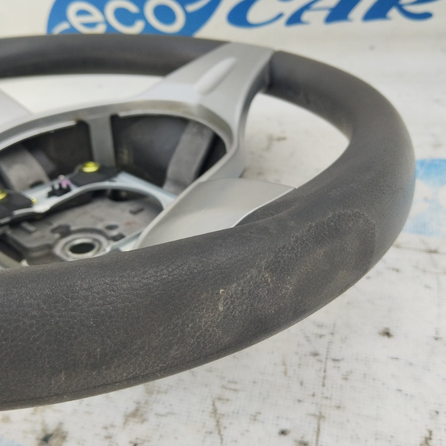 Chevrolet Spark 2011 steering wheel slightly worn ecoAG5126