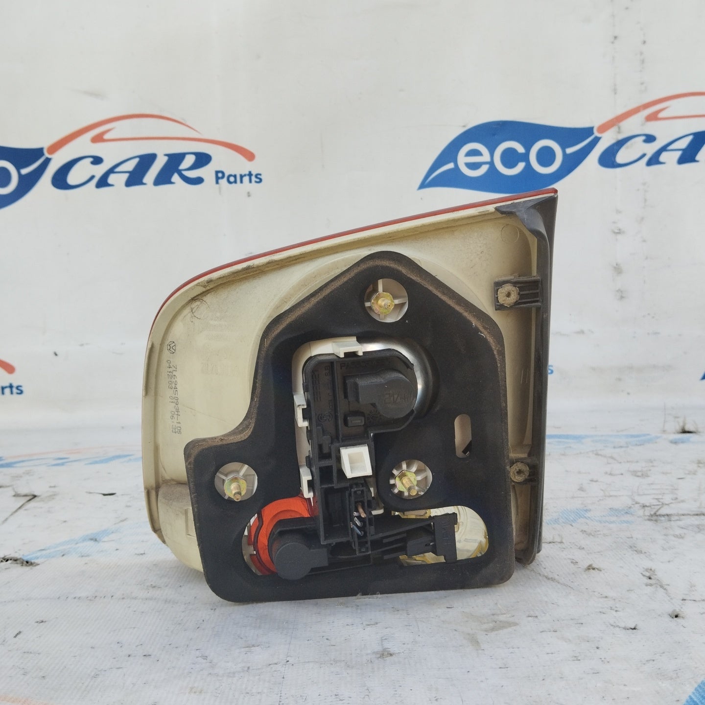 Volkswagen Touareg 2004 ecoAG5129 innere linke Rückleuchte